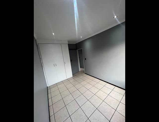 2 bed property to rent in SONNEVELD